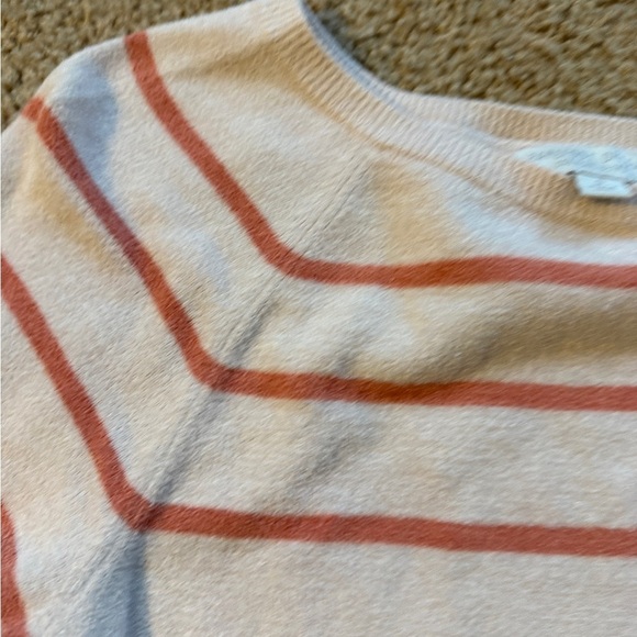 Barefoot Dreams Pullover - Picture 3 of 7